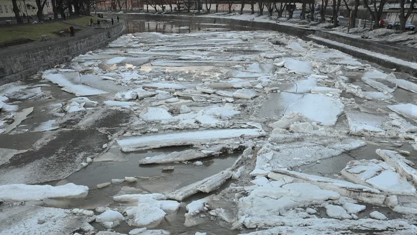 River Ice Jam Forming and Moving in Timelapse: Aurajoki / River Aura