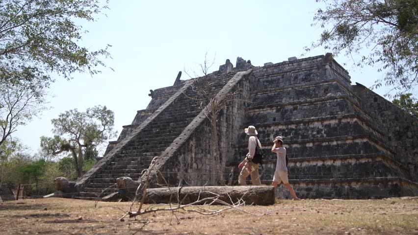 Tourists and pyramid in Chichen Itza