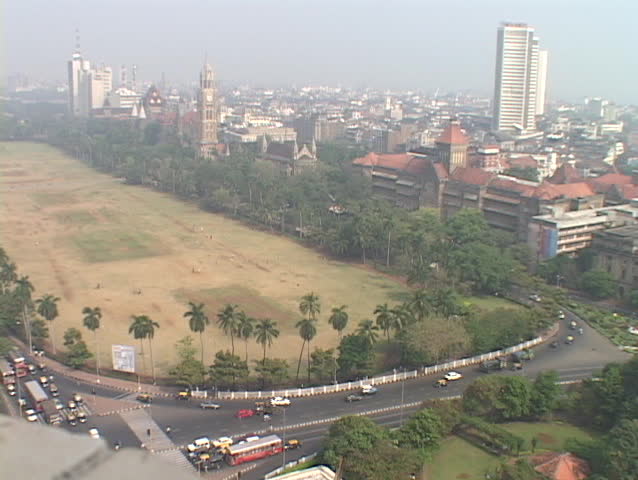 Traffic moves toward downtown Bombay, India.