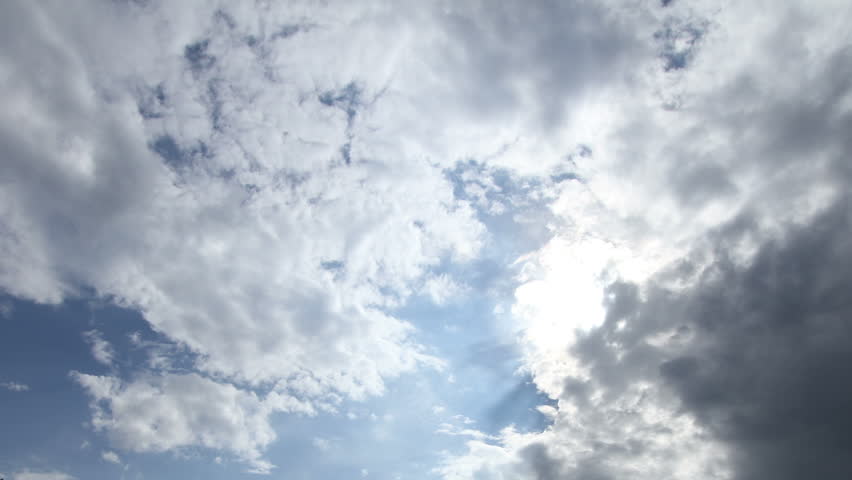 Fantastic Clouds Timelapse with godrays