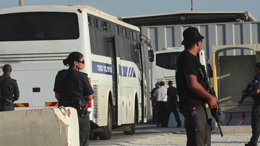 KETZIOT PRISON, ISRAEL - OCTOBER 16: Palestinian prisoners are being transferred to Ketziot Prison on Oct. 16, 2011 where they will be held until Tuesday as part of the Gilad Shalit deal.