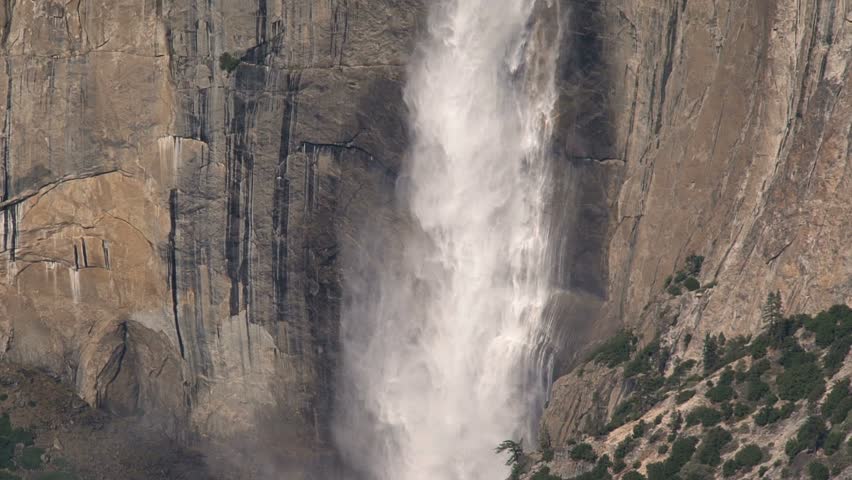 Yosemite National Park, spanning eastern portions of Tuolumne, Mariposa and Madera counties in east central California, "united states".
