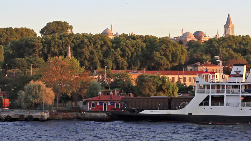 ISTANBUL - OCTOBER 6: Topkapi Palace from the water side on October 6, 2011 in Istanbul. It was built by Sultan Mehmed II after he conquered Constantinople in 1453