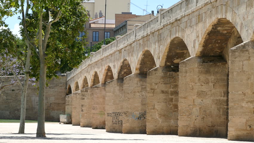 http://ak1.picdn.net/shutterstock/videos/17210011/thumb/1.jpg