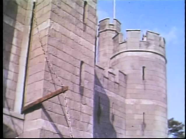 Medieval warriors returning to fortress