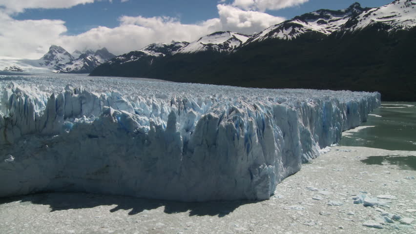 "Perito Moreno" glacier, El Calafate, Argentina. Tripod 