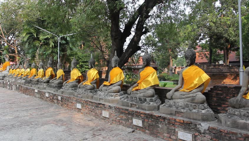  Buddha statue around temple