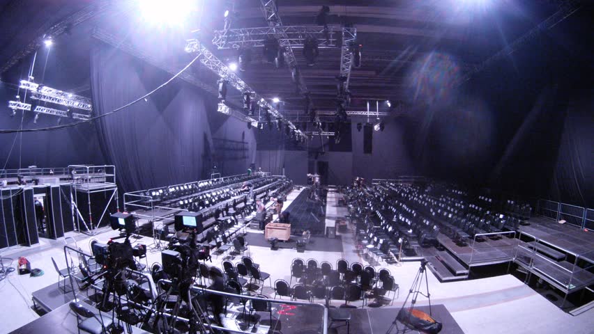 MOSCOW - APR 8: (Timelapse View) Working scenes dismantle equipment after mannequin parade on VOLVO - Week of fashion in Moscow in Gostini dvor, on April 8, 2012 in Moscow, Russia