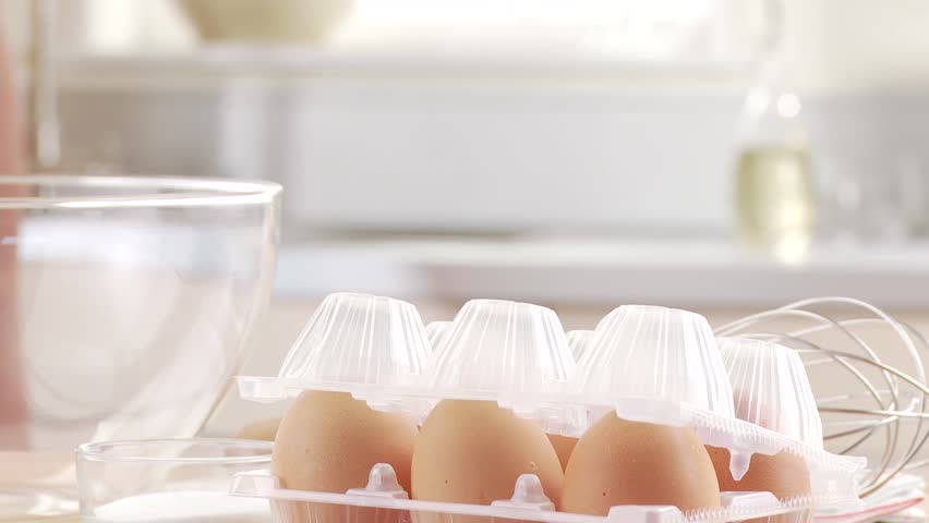 Breaking and whisking eggs