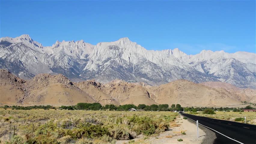 Sierra Nevada mountains, Mt. Whitney in the middle, the highest summit in the contiguous United States with an elevation of 14,505 feet (4,421 m), California, USA 