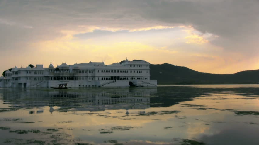 Water Motel
Udaipur city palace on the lake Pichola, India February 2012
