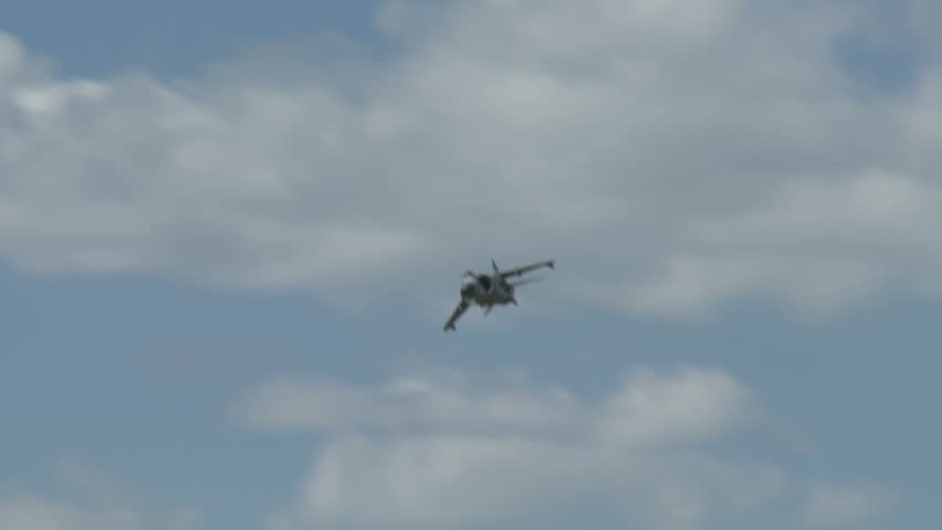 Hawker Harrier Jump Jet makes a fast fly past.