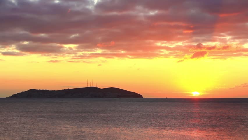 Scenic view of Kinali island (KINALIADA) during sunrise. Time Lapse
