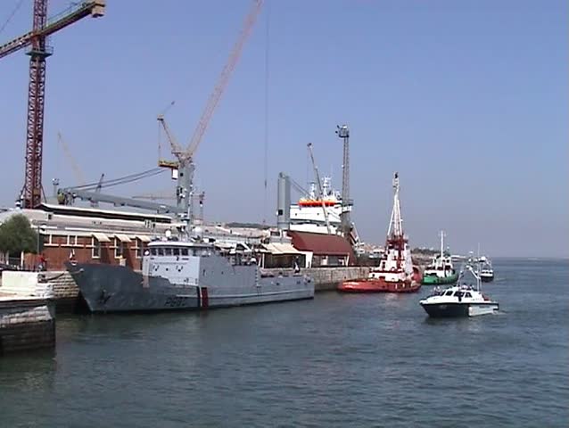 Towboats working in port