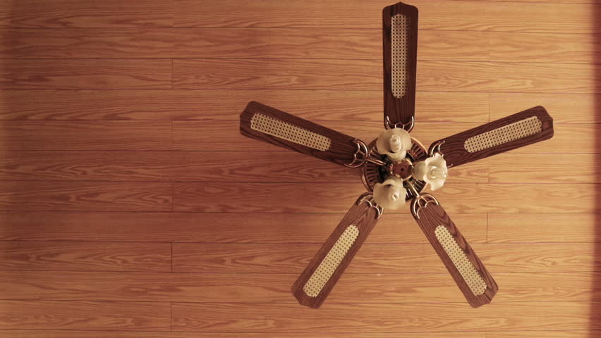 Wooden Fan With Lamps Hanging Stockvideos Filmmaterial 100 Lizenzfrei 1014190781 Shutterstock