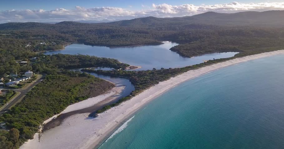 Landscape Of Greens Beach In Tasmania, Australia Image - Free Stock ...