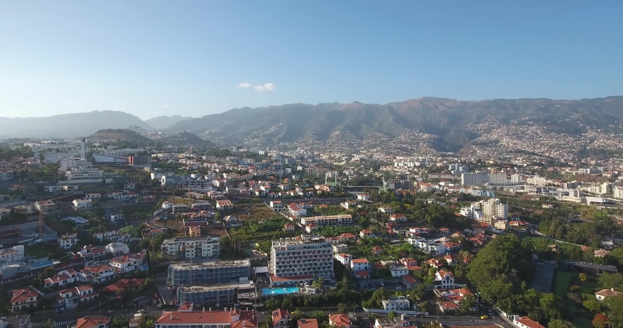 mountain-landscape-and-cityscape-in-madeira-portugal-image-free