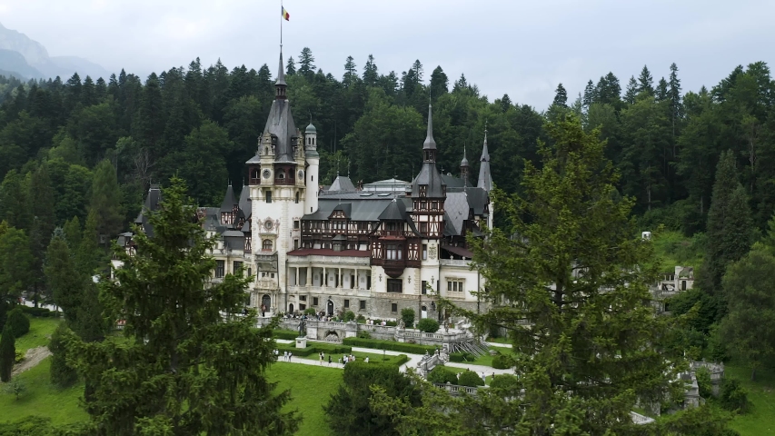 Peleş Castle in Romania image - Free stock photo - Public Domain photo ...