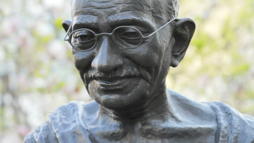 LONDON, UK - 24 JANUARY 2016: 4K Footage Of Mahatma Gandhi Statue In ...