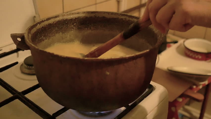 Header of hominy