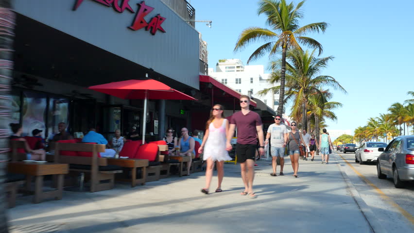 Stock Video Clip Of Fort Lauderdale December 20 Tourists Dining Stock Video Clip Of Fort Lauderdale December 20 Tourists Dining Shutterstock