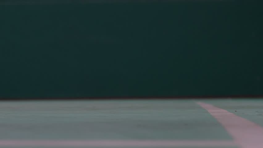 Header of shuttlecock