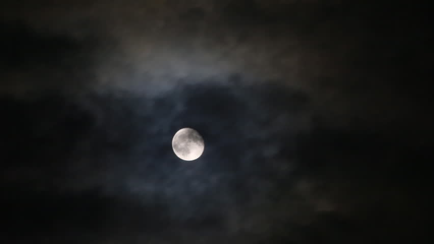 Time Lapse Of Spooky Full Moon Behind Clouds At Night Stock Footage ...