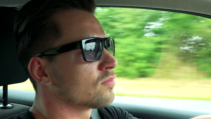 Bilderesultat for man with sunglasses
