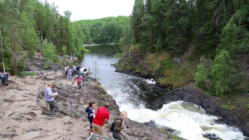 Петрозаводск Кивач люди