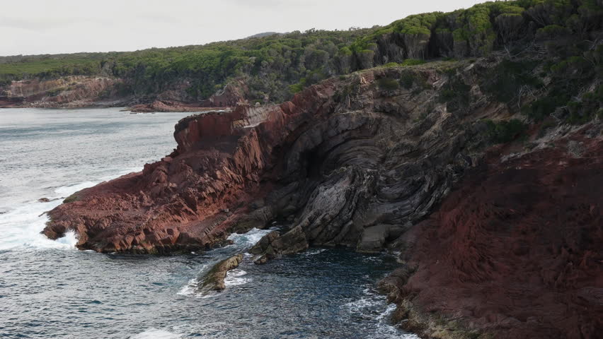 Header of anticlinal