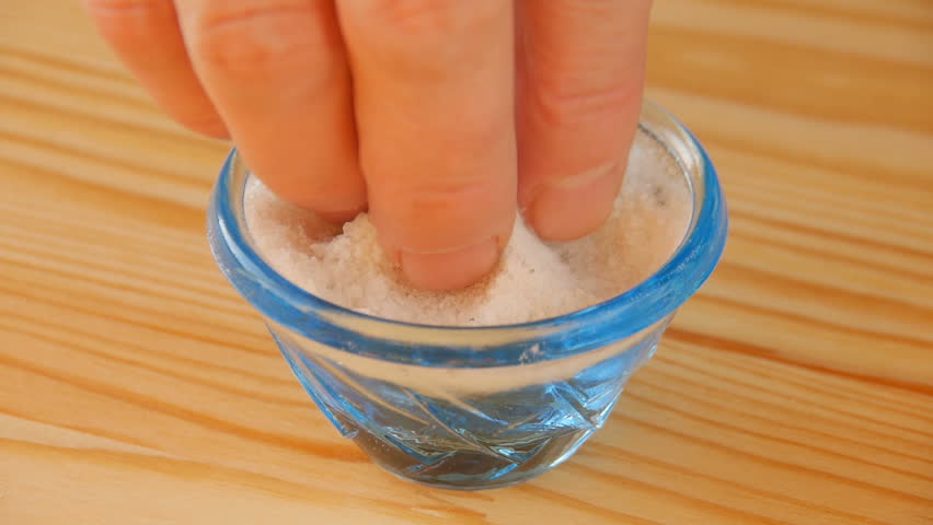 Header of saltcellar