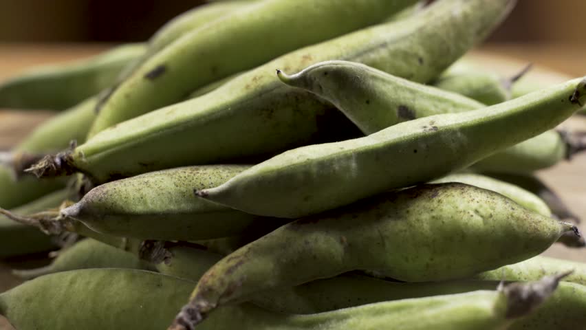 Header of peppery