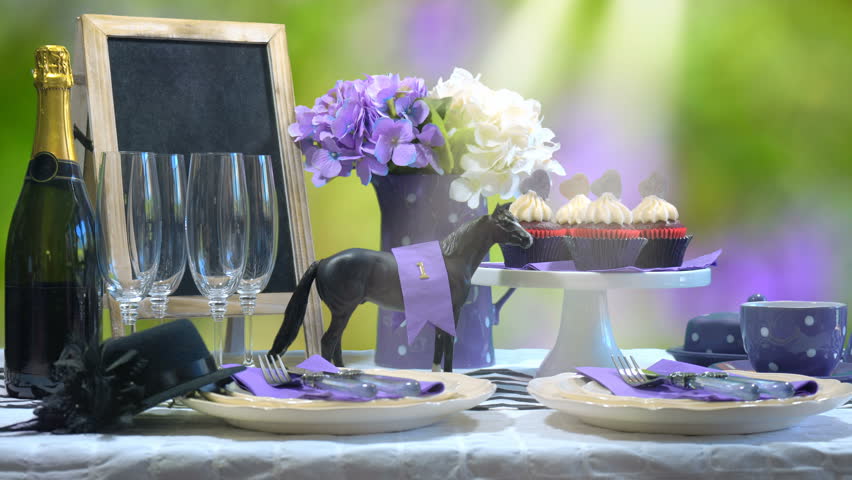 Header of fascinator