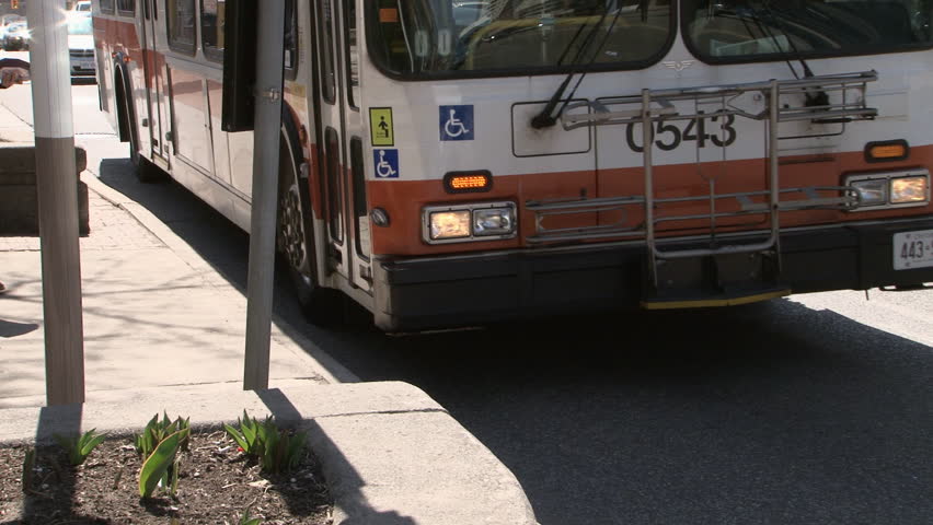Header of bus