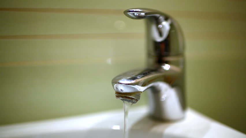 Hd00 10running Faucet Closed By A Hand Ecology Water Economy