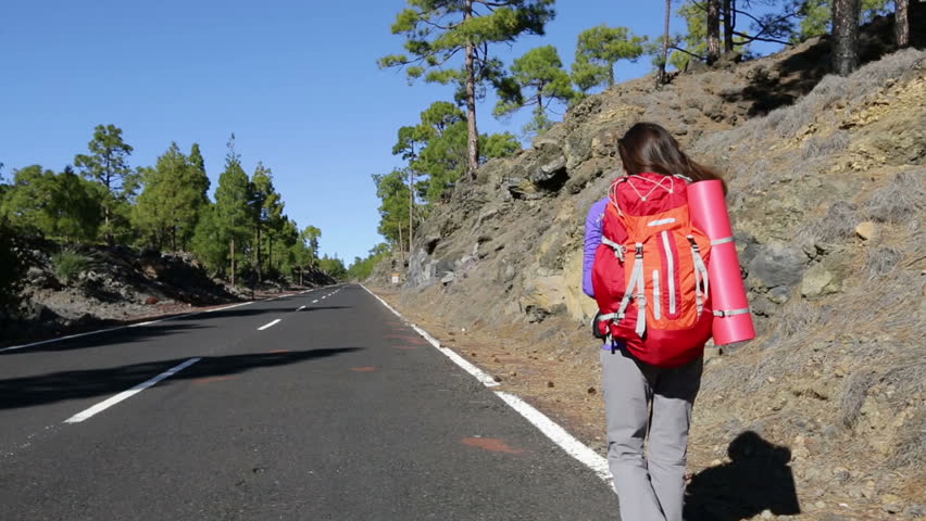 Hitchhikers By Side Of Road >> Hitchhiking Woman Backpacker Hitchhiker Thumbing Videos De Stock Hitchhikers By Side Of Road >> Hitchhiking Woman Backpacker Hitchhiker Thumbing Videos De Stock