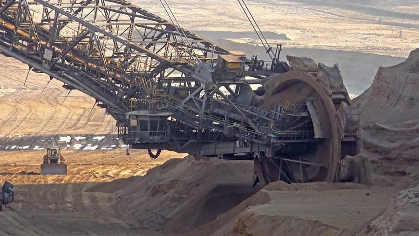 bucket wheel excavator giant machines 2017